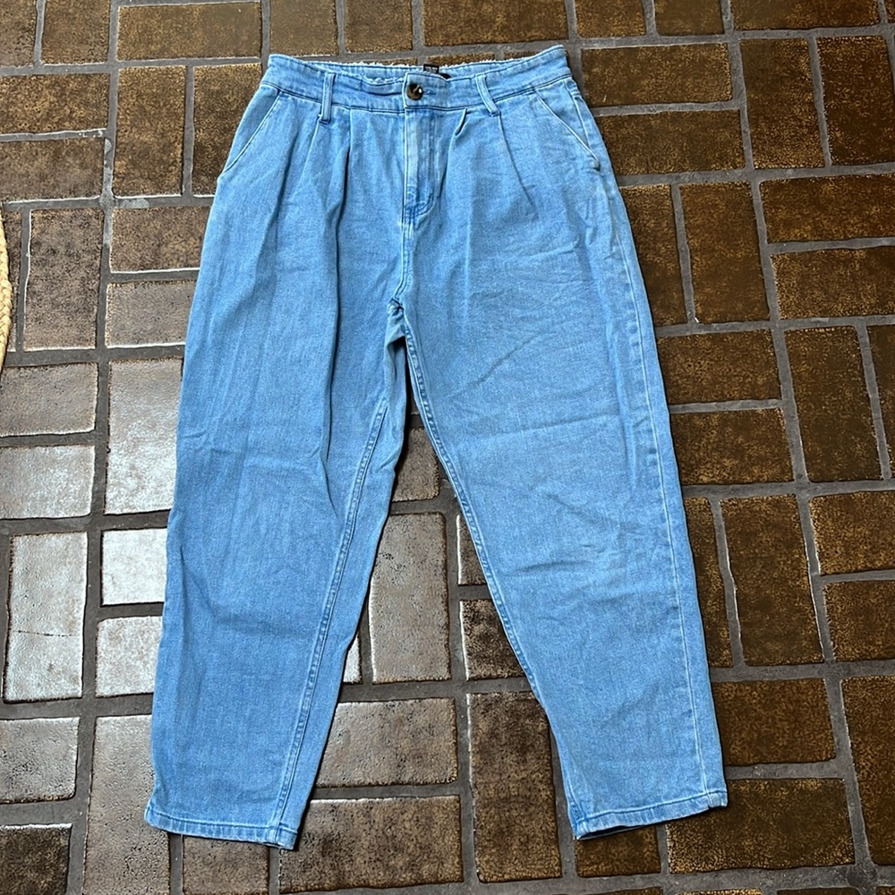 Who What Wear High Waist Pleated Crop Tapered Leg Jean